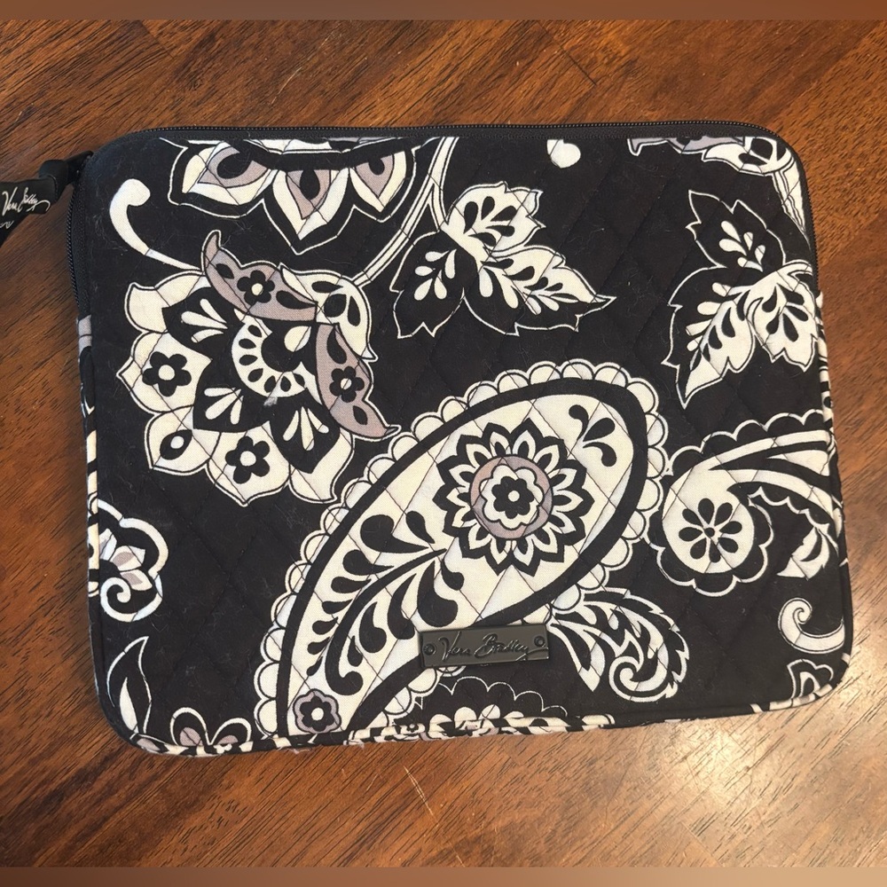 Vera Bradley Midnight Paisley With Houndstooth Interior Tablet  Sleeve
